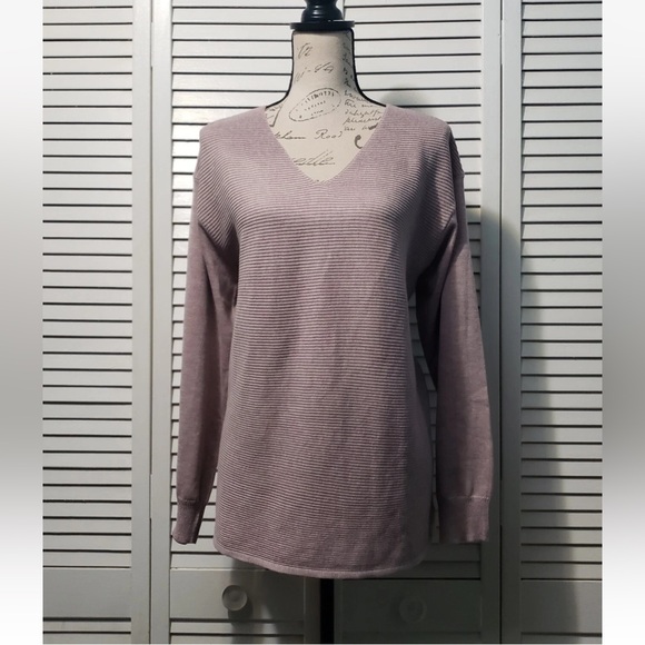 Ella Moss Men's V-Neck Sweater in Taupe - Picture 5 of 7
